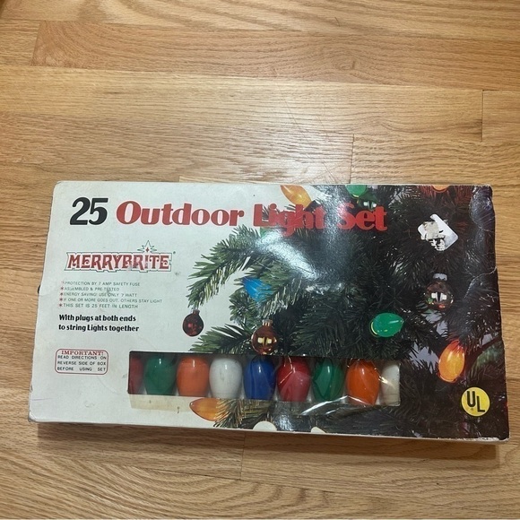 Vintage Merrybrite C9 Christmas Light Set 25 Bulbs Multi Color Holiday Decor - Picture 1 of 4